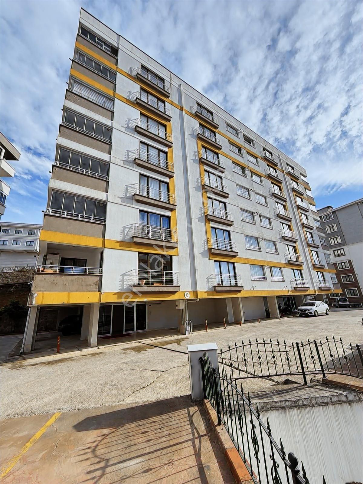 Trabzonda Manzaralı Daire - Görsel 3