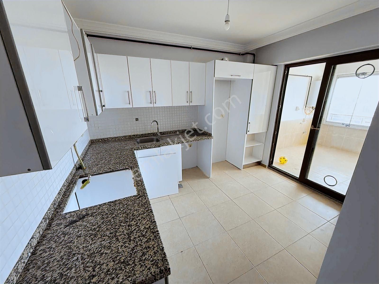 Trabzonda Manzaralı Daire - Görsel 18