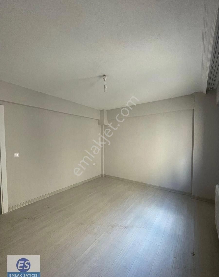Çiğli De Kiralık 2+1 Sıfır Klimalı Doğalgazlı Asansörlü Lüks Daire - Görsel 9