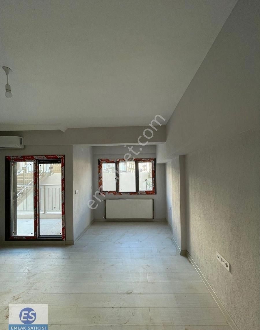 Çiğli De Kiralık 2+1 Sıfır Klimalı Doğalgazlı Asansörlü Lüks Daire - Görsel 2