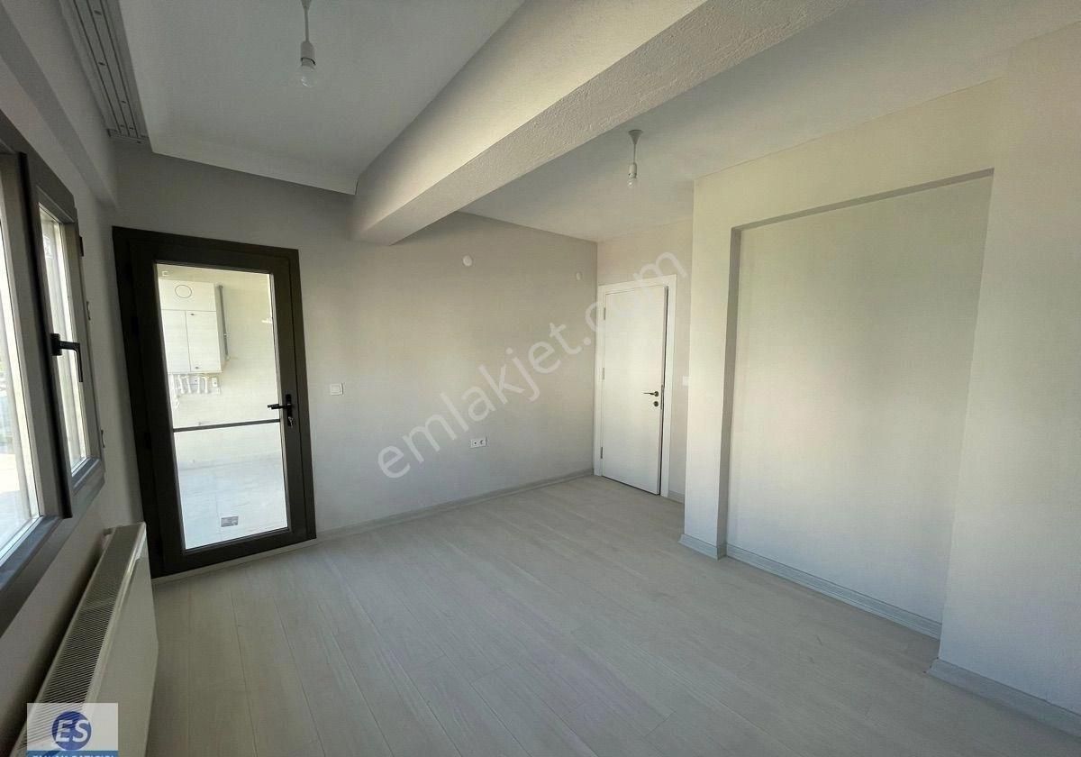 Çiğli De Kiralık Sıfır Klimalı Doğalgazlı 1+1 Daireler - Görsel 9