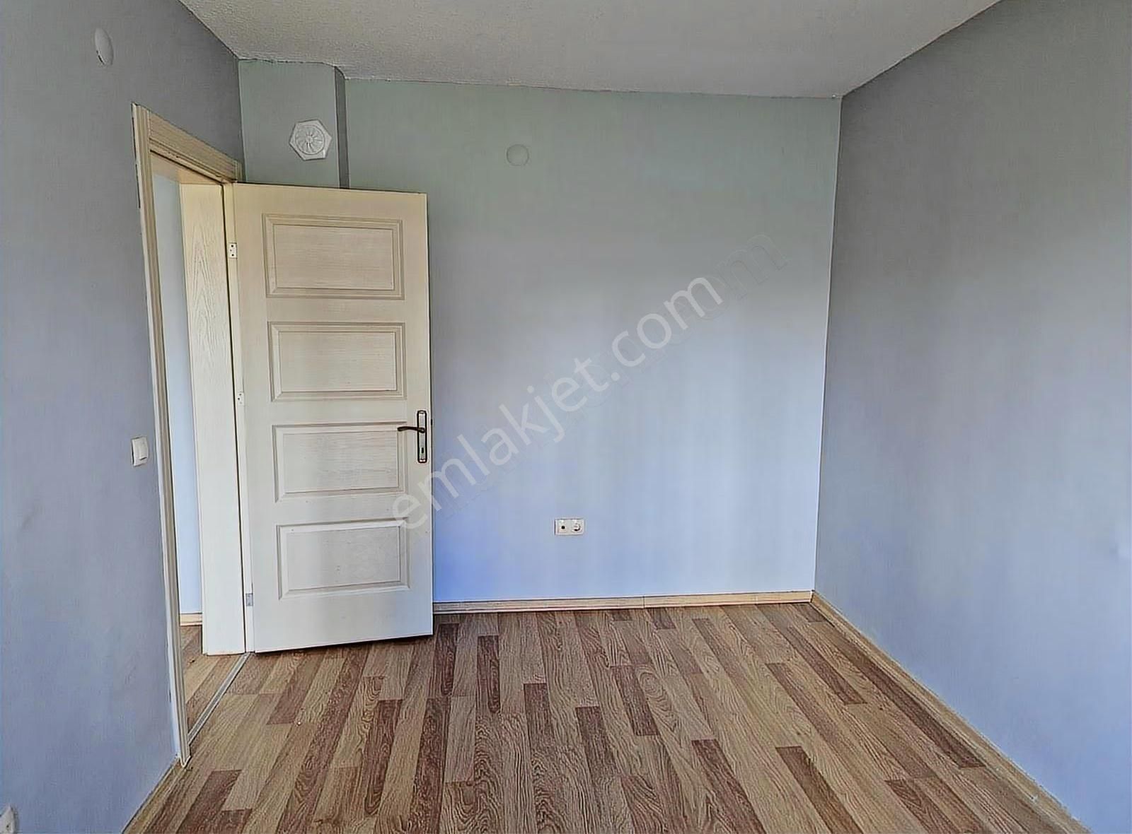 İpekyolu Yapı Emlak'tan Acilll Satılık Ara Kat - Görsel 6