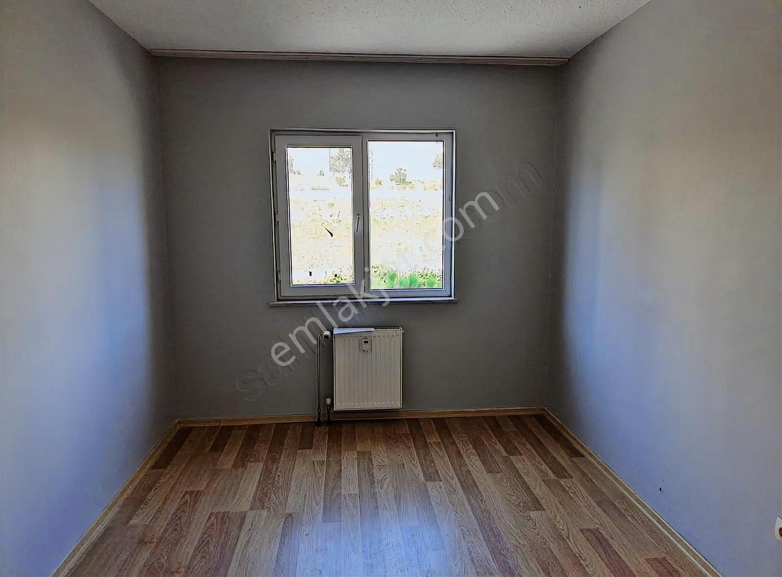 İpekyolu Yapı Emlak'tan Acilll Satılık Ara Kat - Görsel 11