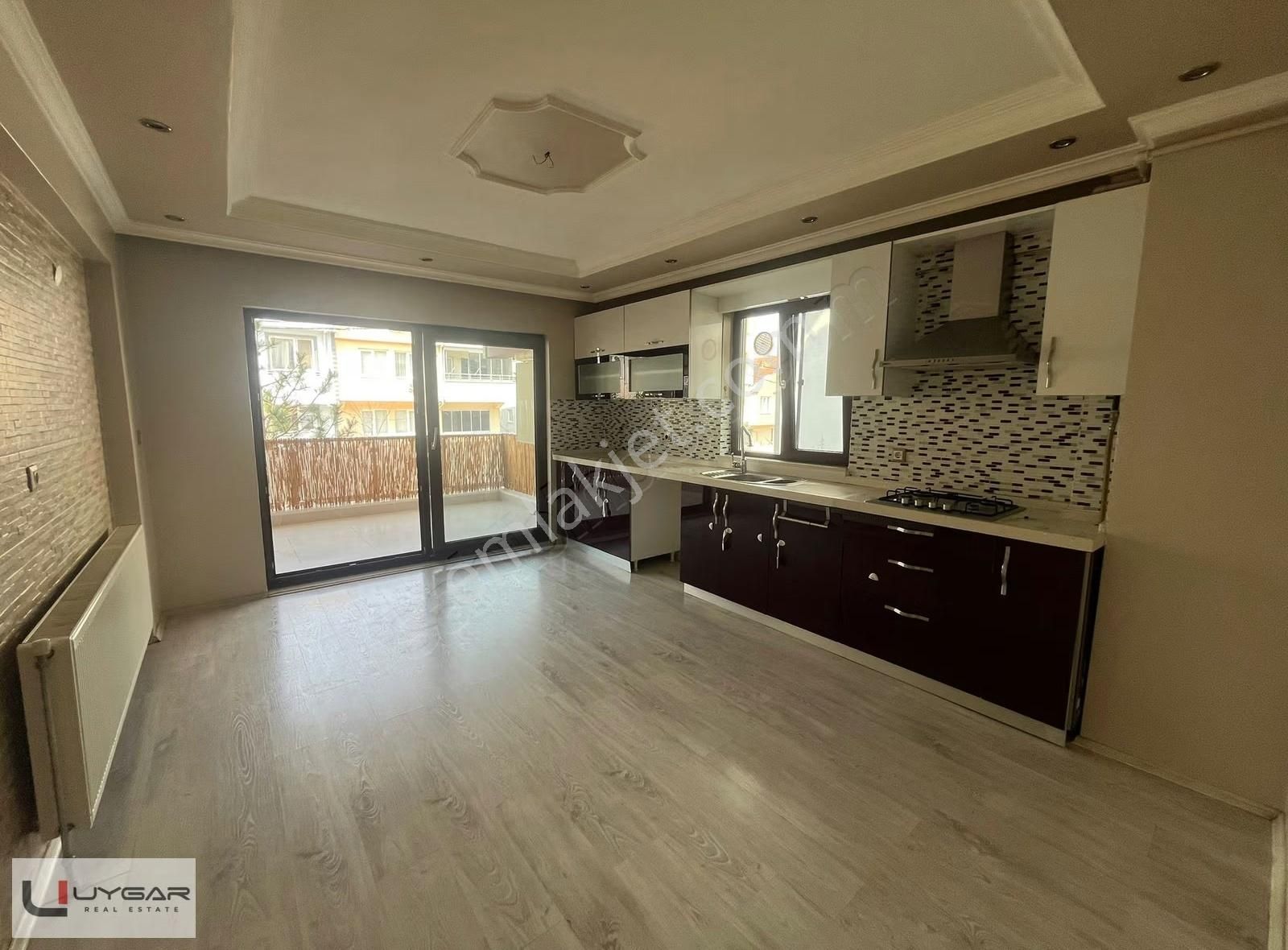 Çamlıcada Kiralık 3+1 Ferah Daire - Görsel 21