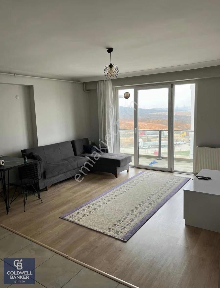 Tuzla Referans Sitesinde Eşyalı Kiralık 1+1 Daire!