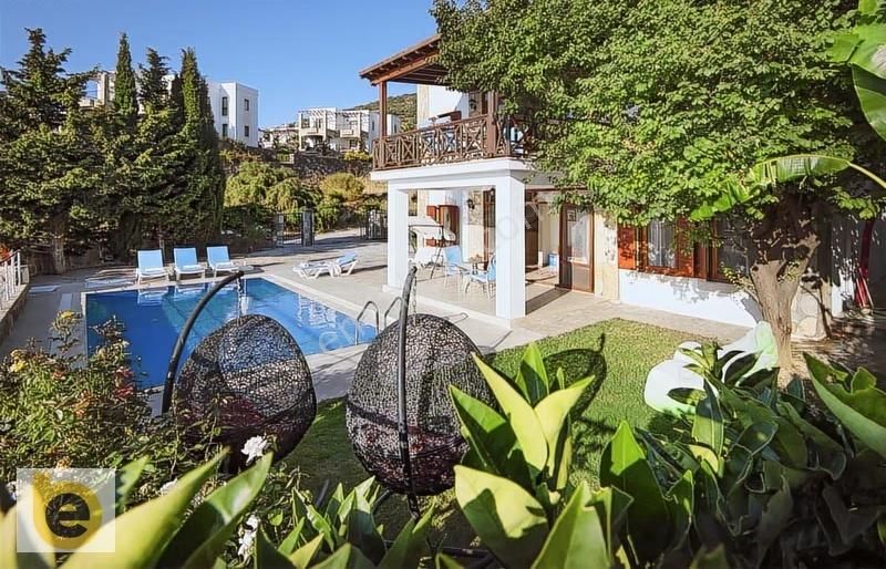 Koyunbabada Muhteşem Deniz Manzaralı, Havuzlu 3+1 Satılık Villa - Görsel 7