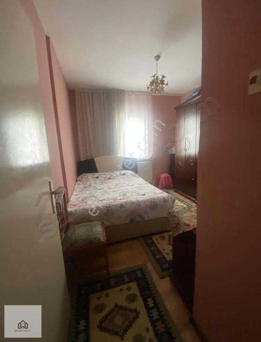 Menekşe Sitesinde 2+1 Eşyalı Kiralık Daire