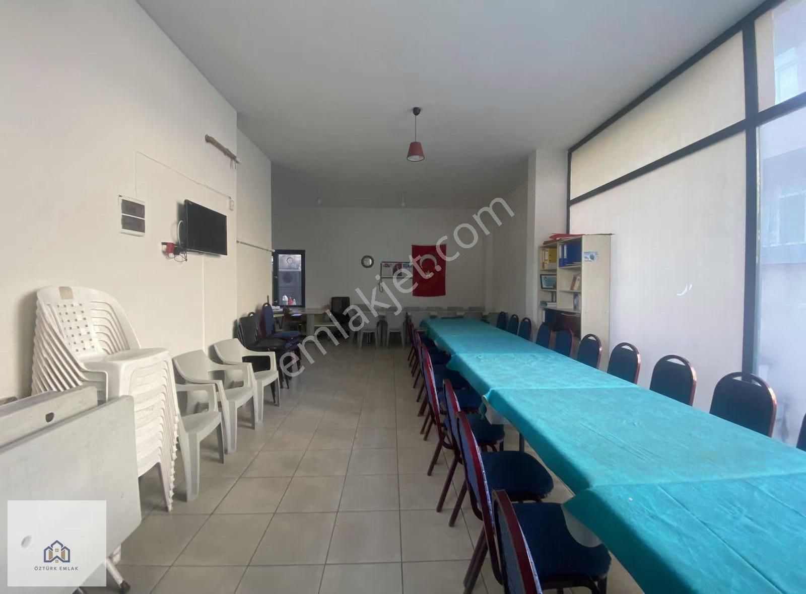 Sülüntepe Merkezde Geniş Kiralık Dükkan - Görsel 31