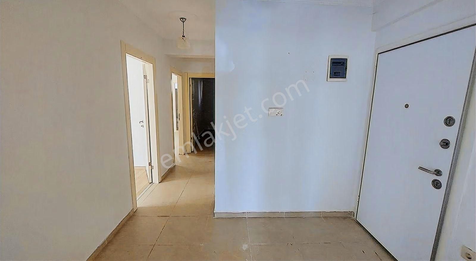 Kuşadası İkiçeşmelik Mahallesinde Satılık 3+1 150 M2 Daire. - Görsel 19