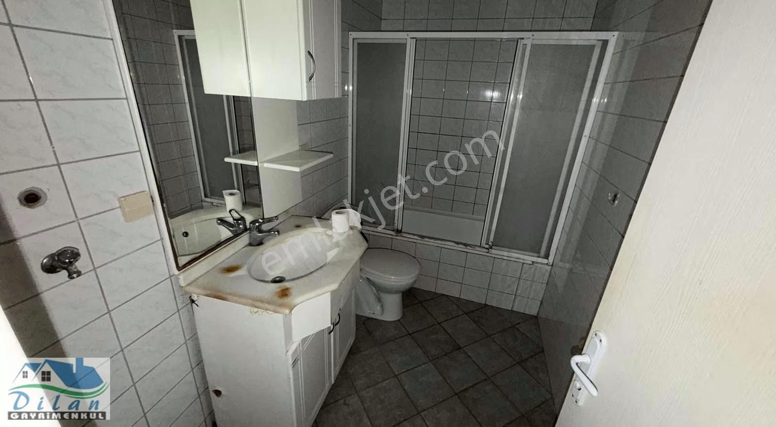 Metrobüsün Dibinde Site İçerisinde Satılık 3+1 Daire - Görsel 2