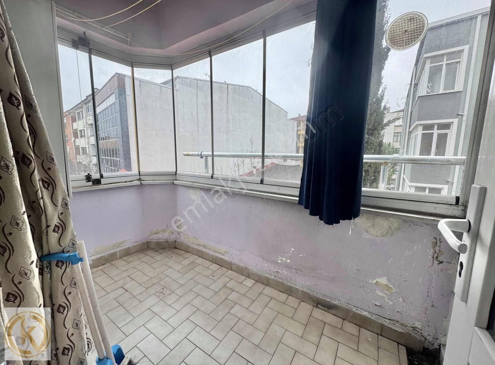 Kaymak Emlaktan Çarşıda Yabancıya Uygun 2+1 100 M2 Kiralık Daire - Görsel 19