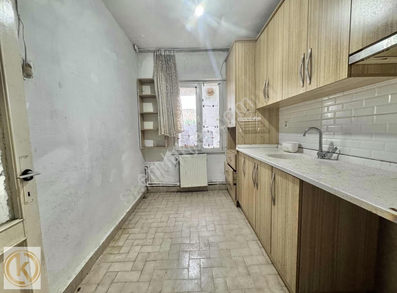Kaymak Emlaktan Çarşıda Yabancıya Uygun 2+1 100 M2 Kiralık Daire - Görsel 13