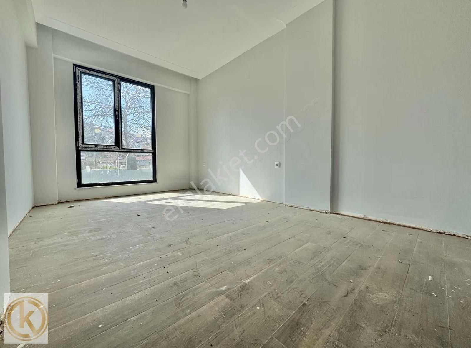 Kaymak Emlaktan Erenler'de 2+1 100 M2 Kiralık Sıfır Daire - Görsel 5
