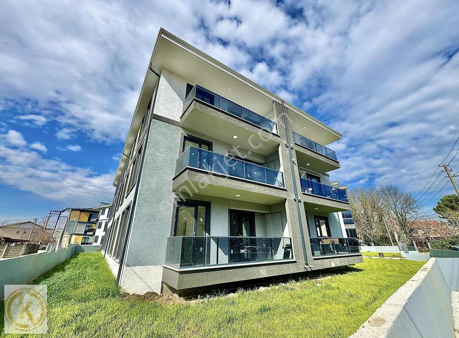 Kaymak Emlaktan Erenler'de 2+1 100 M2 Kiralık Sıfır Daire - Görsel 3