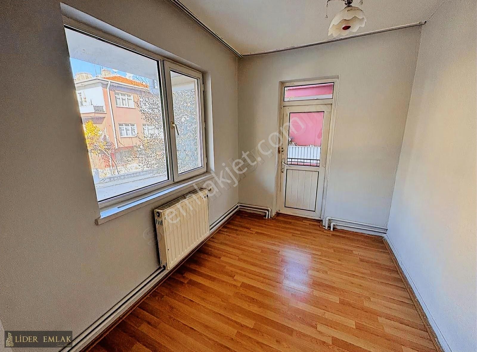 Lider Emlak'tan 3+1 Güneşevler Merkezde Ön Cephe Kiralık Daire - Görsel 3