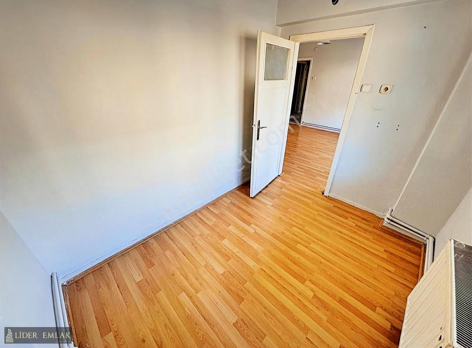 Lider Emlak'tan 3+1 Güneşevler Merkezde Ön Cephe Kiralık Daire - Görsel 18
