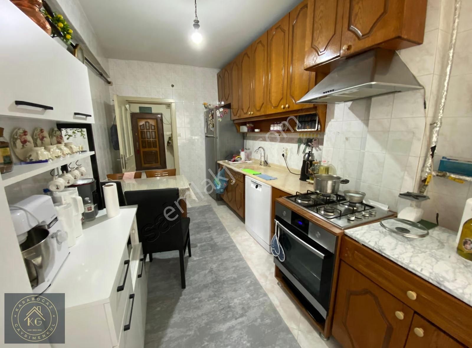 Maltepe Girne Mahallesi Merkezi Lokasyonda 120 M2 3+1 - Görsel 9