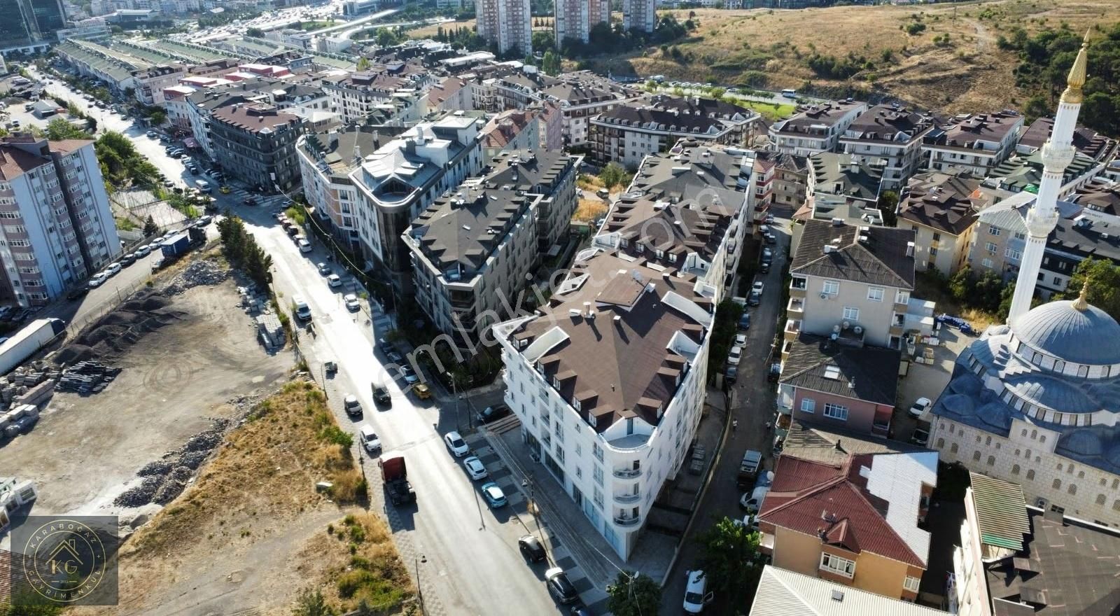 Maltepe Girne Mahallesi Merkezi Lokasyonda 120 M2 3+1