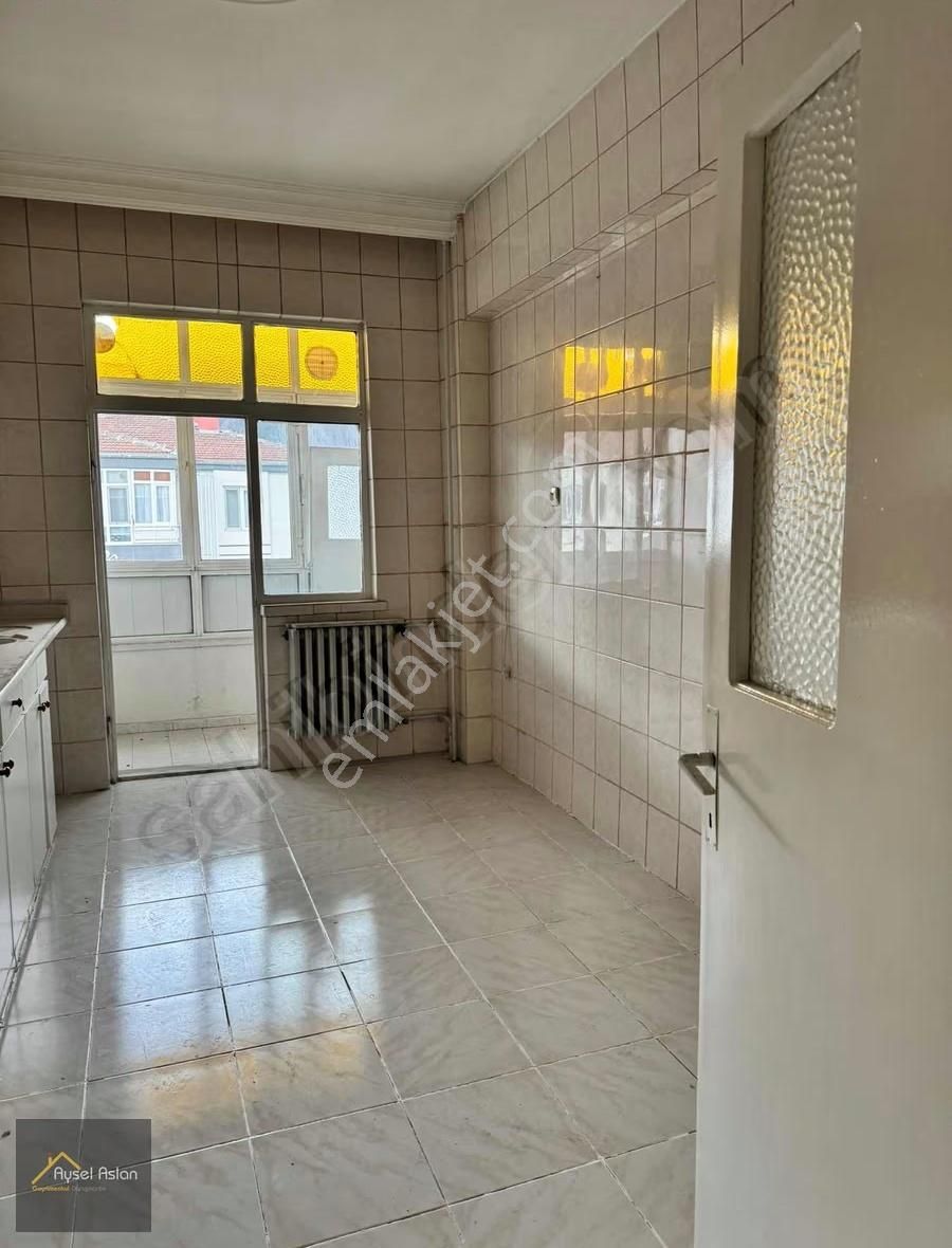 Esentepe'de Stadyum Cepheli 3+1 Satılık Daire - Görsel 21