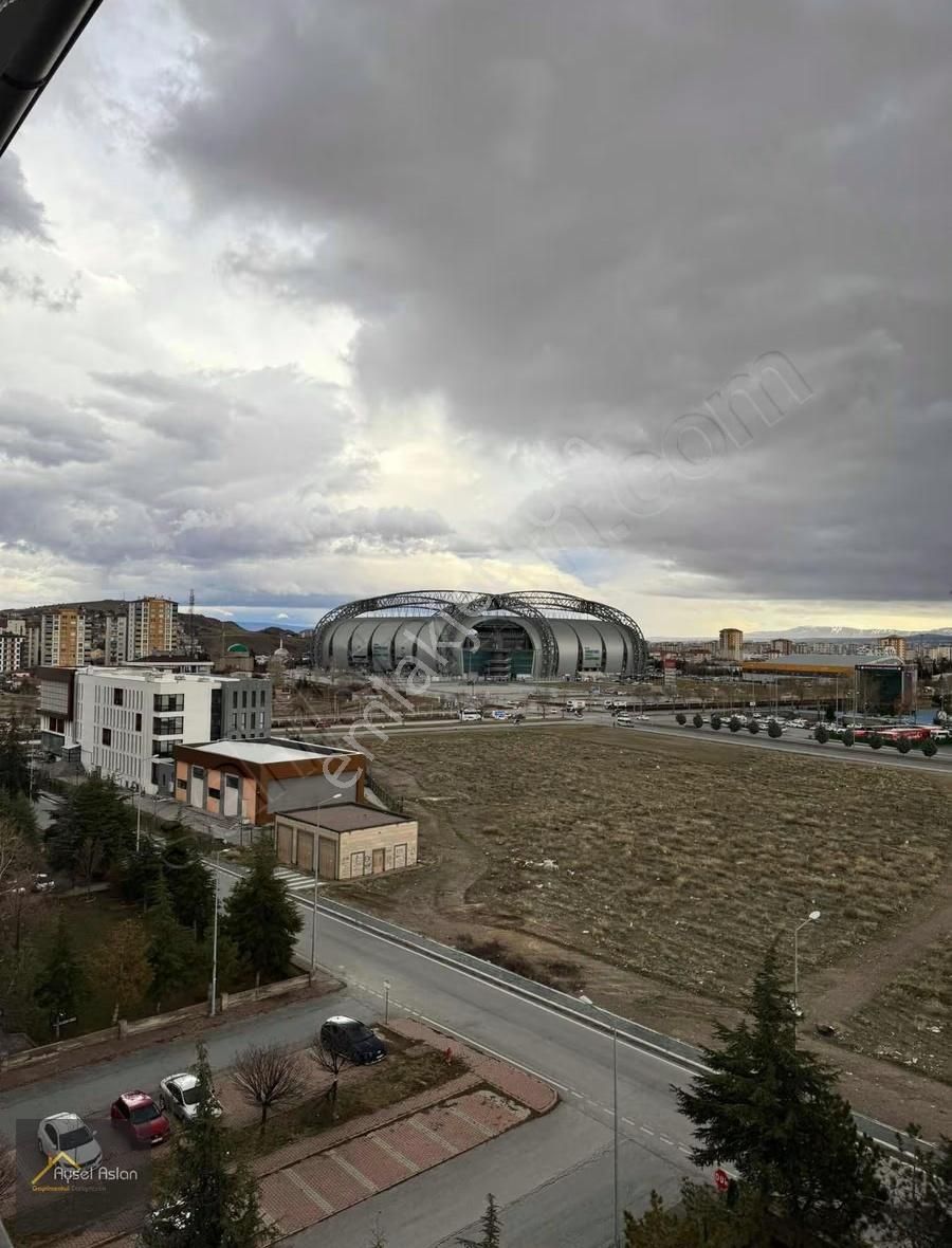 Esentepe'de Stadyum Cepheli 3+1 Satılık Daire - Görsel 6