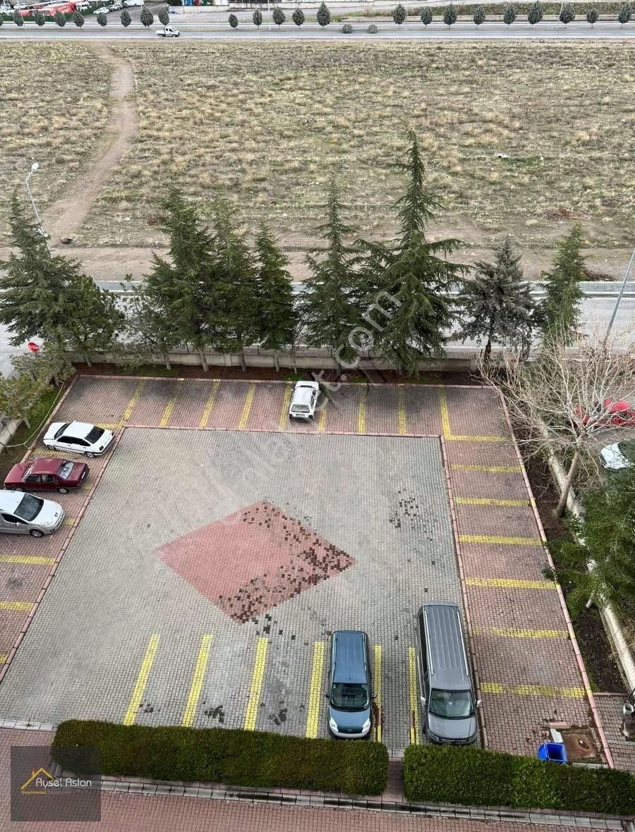 Esentepe'de Stadyum Cepheli 3+1 Satılık Daire - Görsel 23