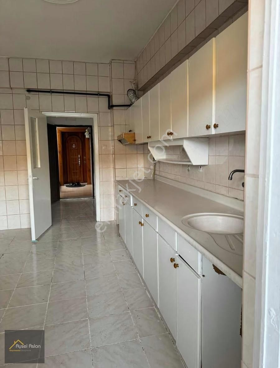 Esentepe'de Stadyum Cepheli 3+1 Satılık Daire - Görsel 24