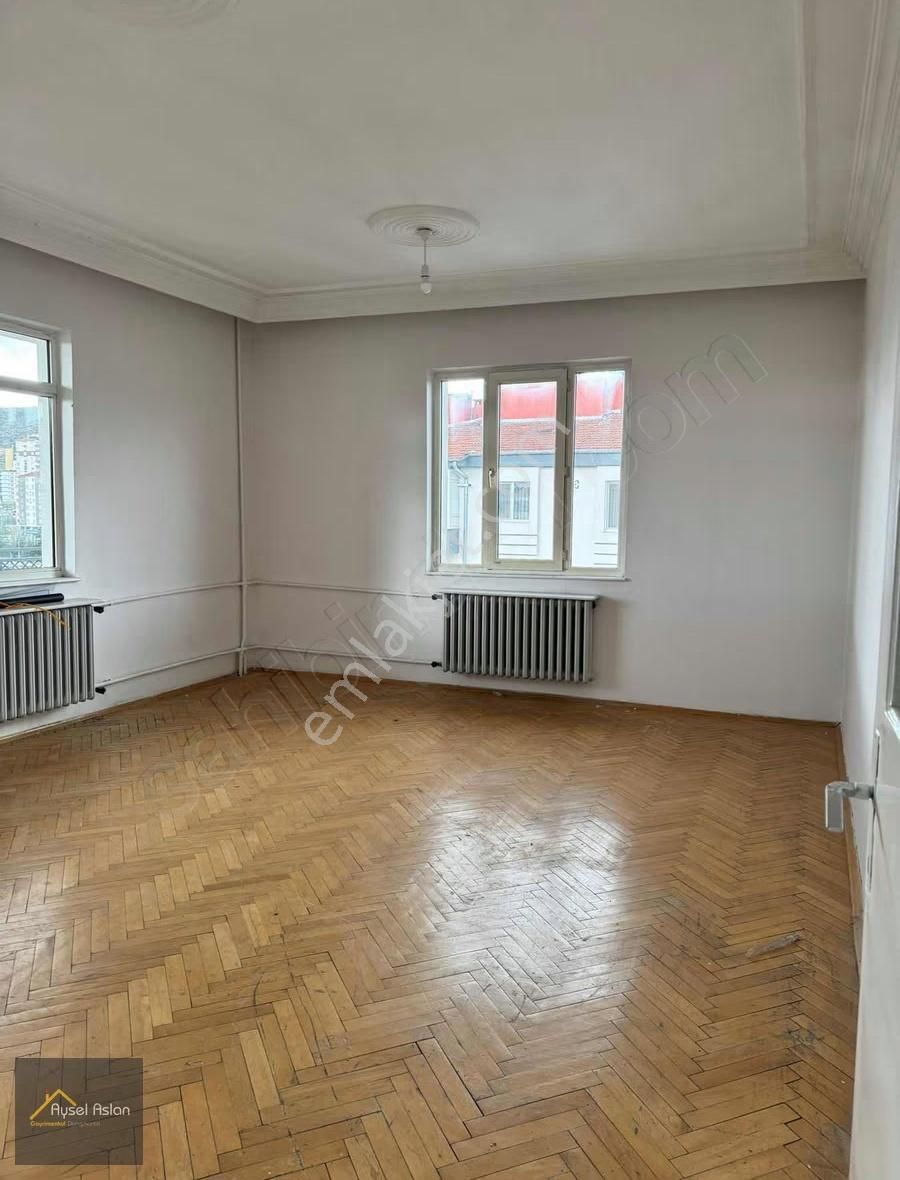 Esentepe'de Stadyum Cepheli 3+1 Satılık Daire - Görsel 18