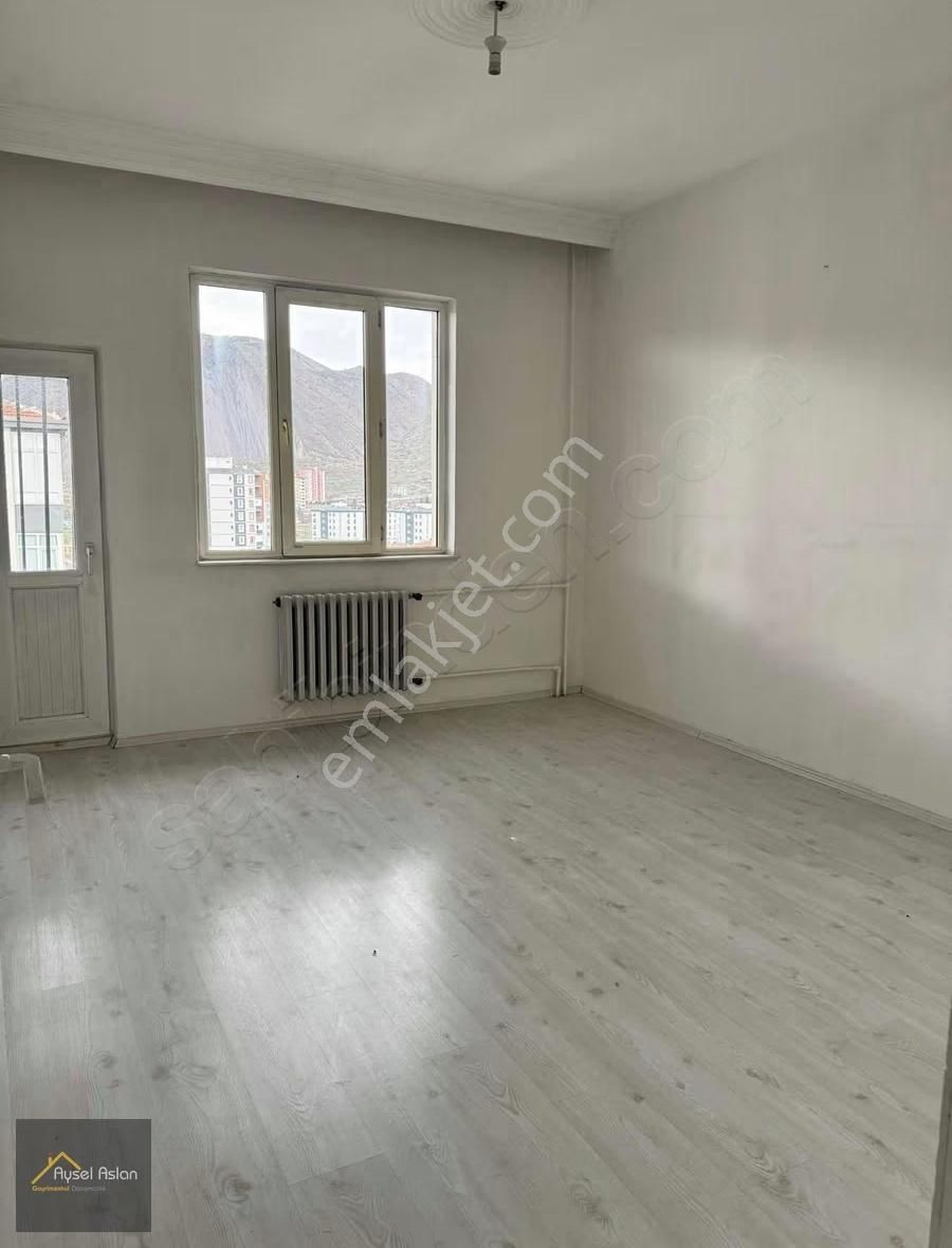 Esentepe'de Stadyum Cepheli 3+1 Satılık Daire - Görsel 28