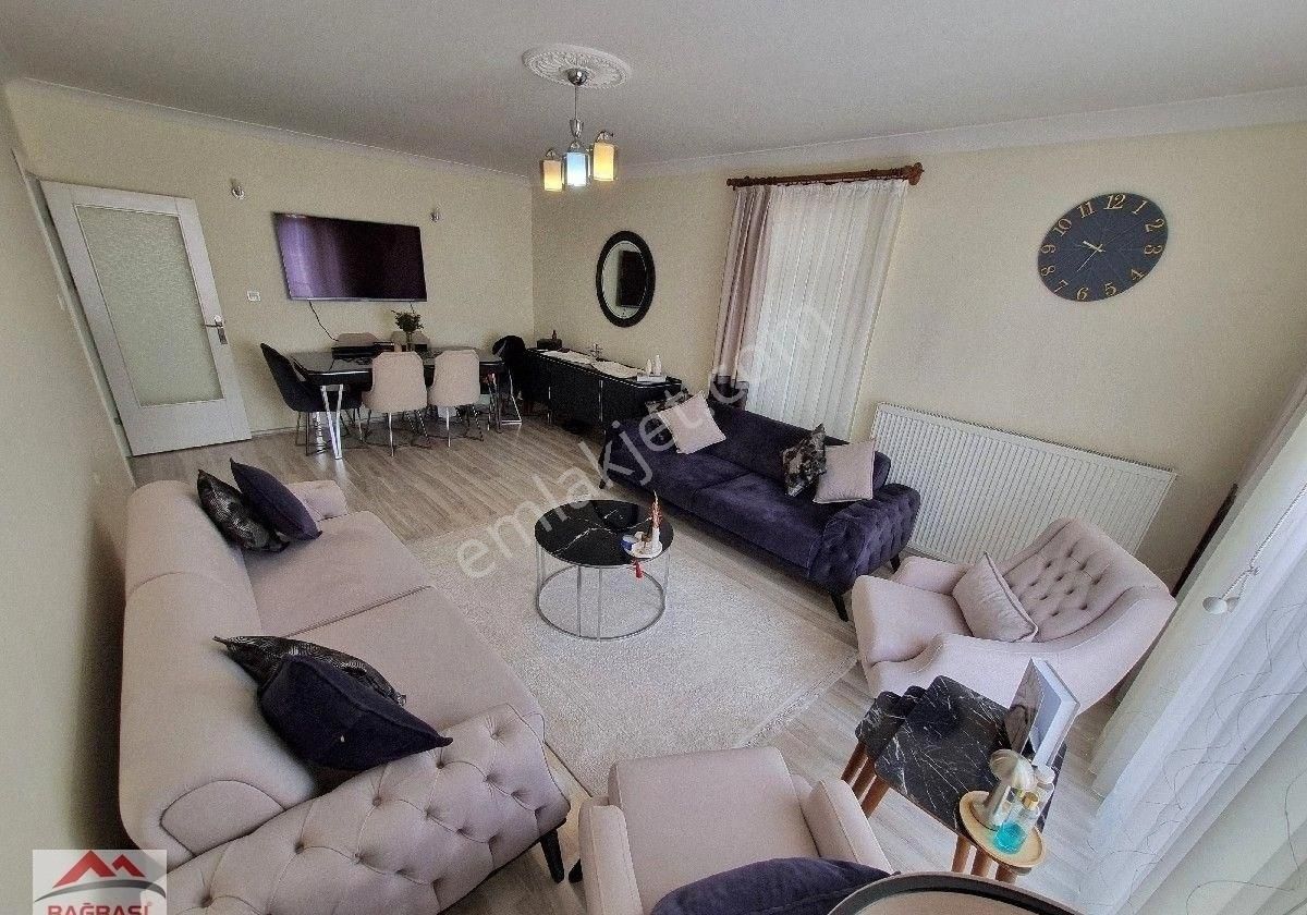 Yayla Mah Seyitler Caddesi 2+1'den Bozma 1+1+kiler Arakat Çift Balkonlu Geniş Fulyapılı Manzaralı - Görsel 3