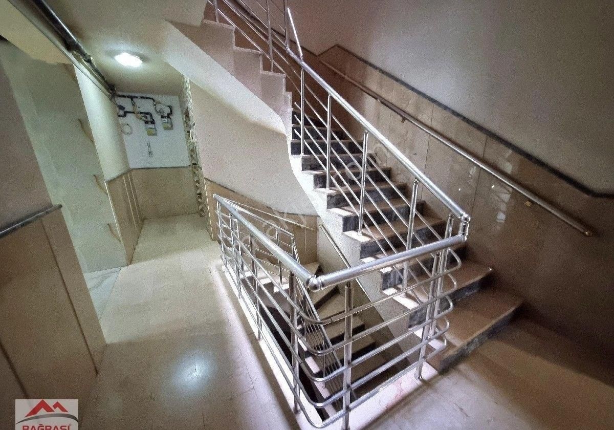 Yayla Mah Seyitler Caddesi 2+1'den Bozma 1+1+kiler Arakat Çift Balkonlu Geniş Fulyapılı Manzaralı - Görsel 22