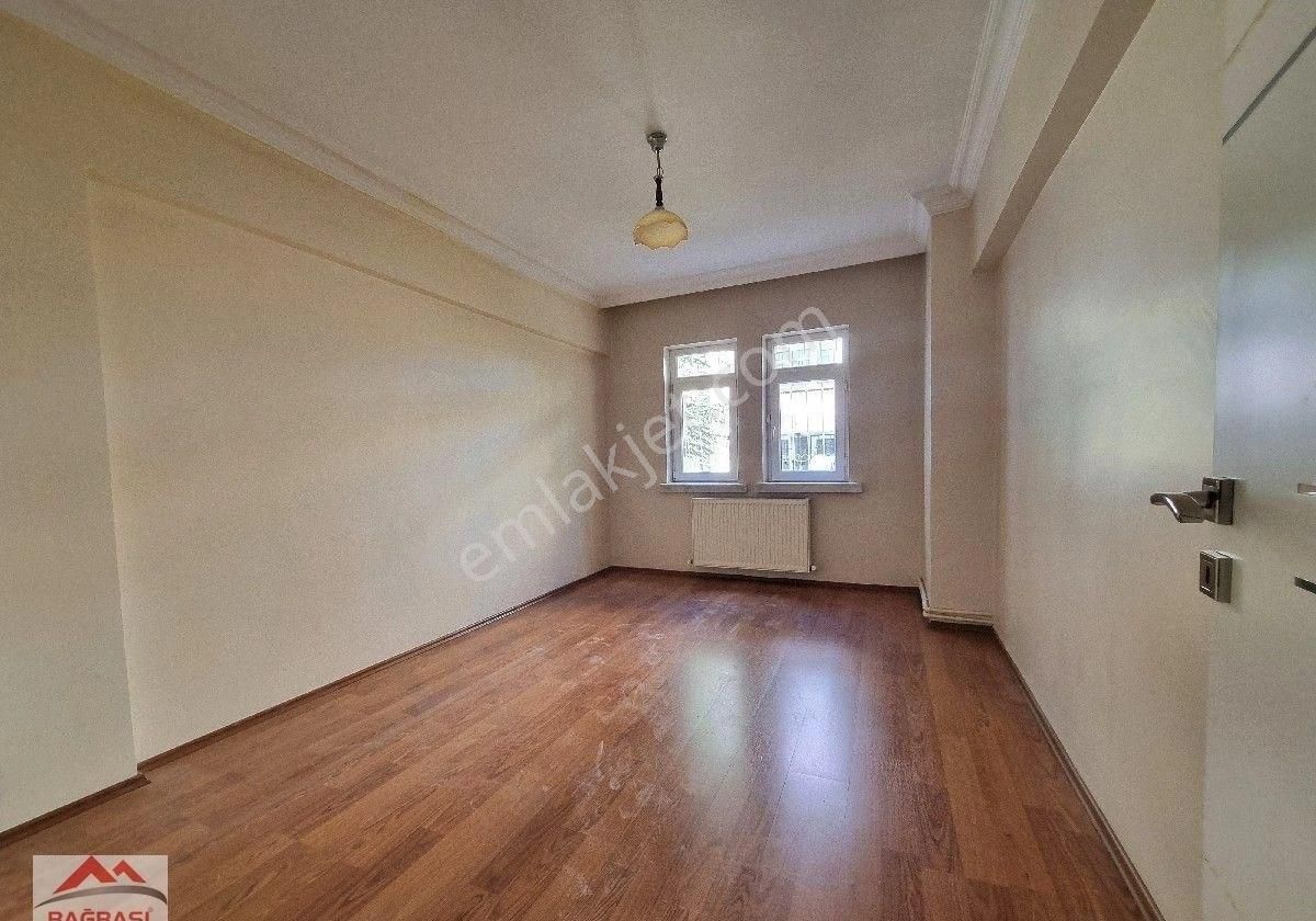 Emrah Mah Yarenlik Sokak'ta 3+1 Ortakat Ful Yapılı Cam Balkonlu - Görsel 7