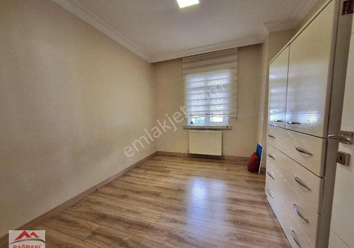 Emrah Mah Yarenlik Sokak'ta 3+1 Ortakat Ful Yapılı Cam Balkonlu - Görsel 10