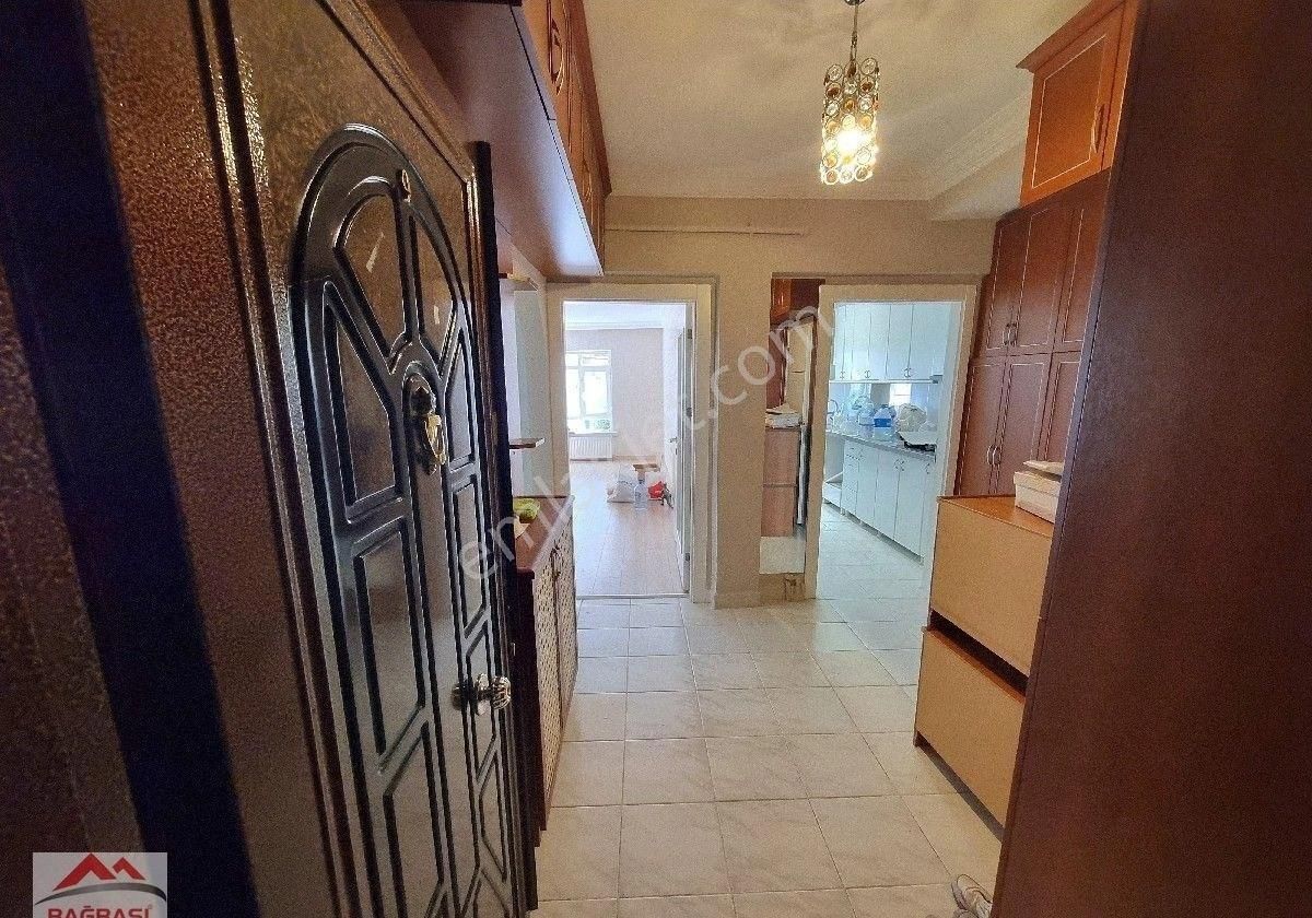 Emrah Mah Yarenlik Sokak'ta 3+1 Ortakat Ful Yapılı Cam Balkonlu - Görsel 14