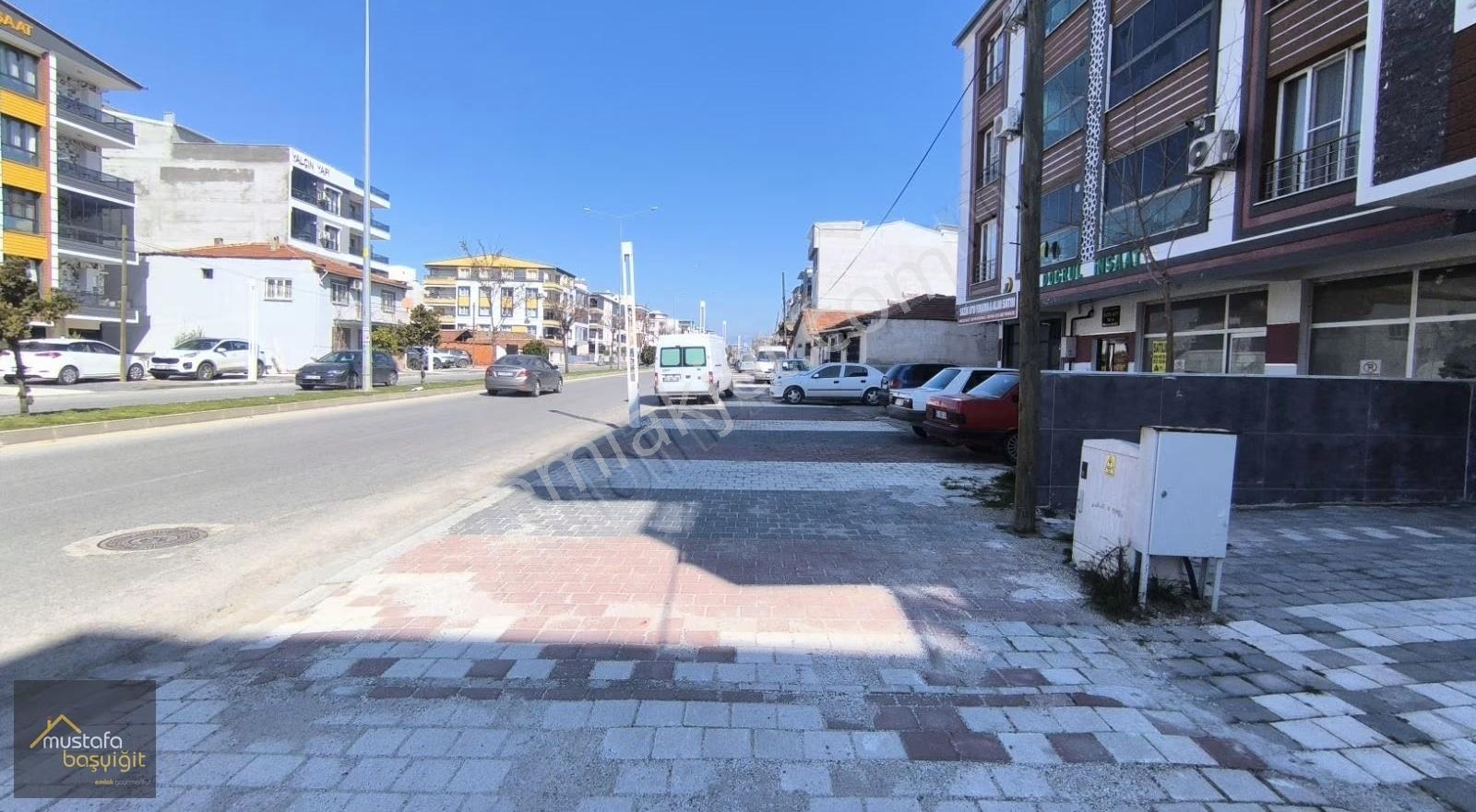 Mustafa Başyiğit Emlak'tan Cumhuriyet Mh.satılık İşyeri 100m2 - Görsel 2