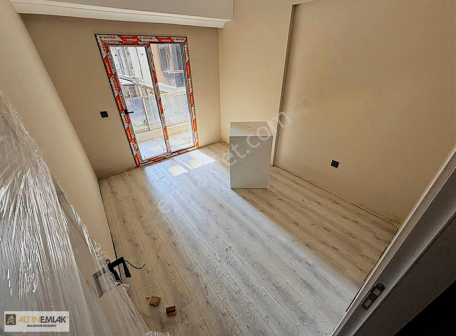 Altınkumda Yüksek Kredili 1+1 Lüks Daire - Görsel 10