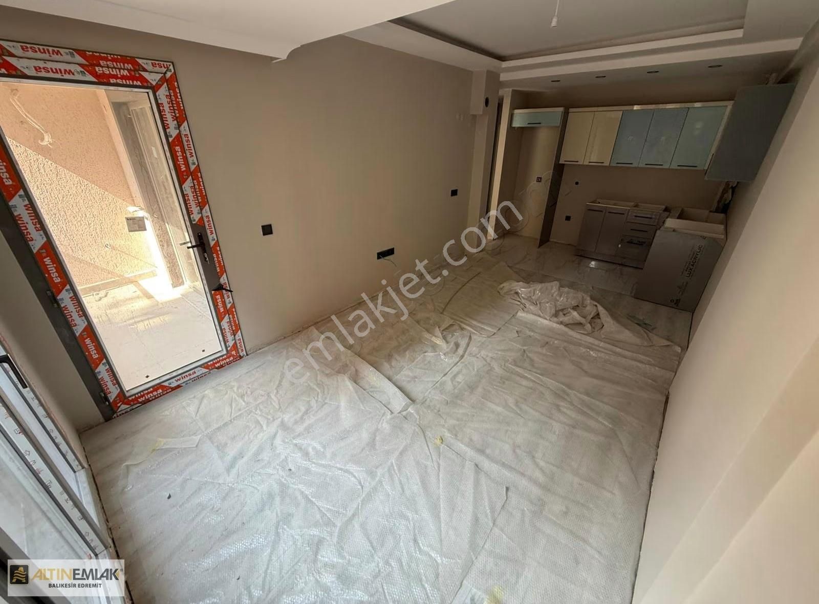 Altınkumda Yüksek Kredili 1+1 Lüks Daire - Görsel 16