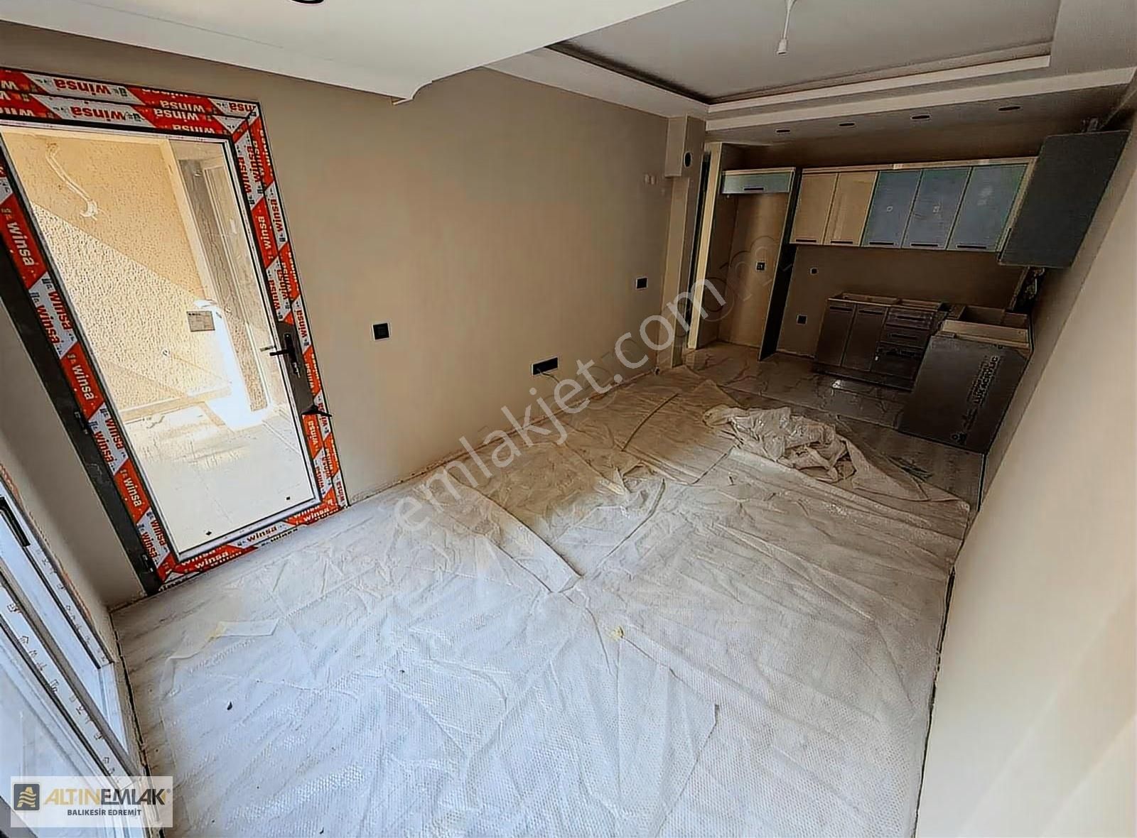 Altınkumda Yüksek Kredili 1+1 Lüks Daire - Görsel 8