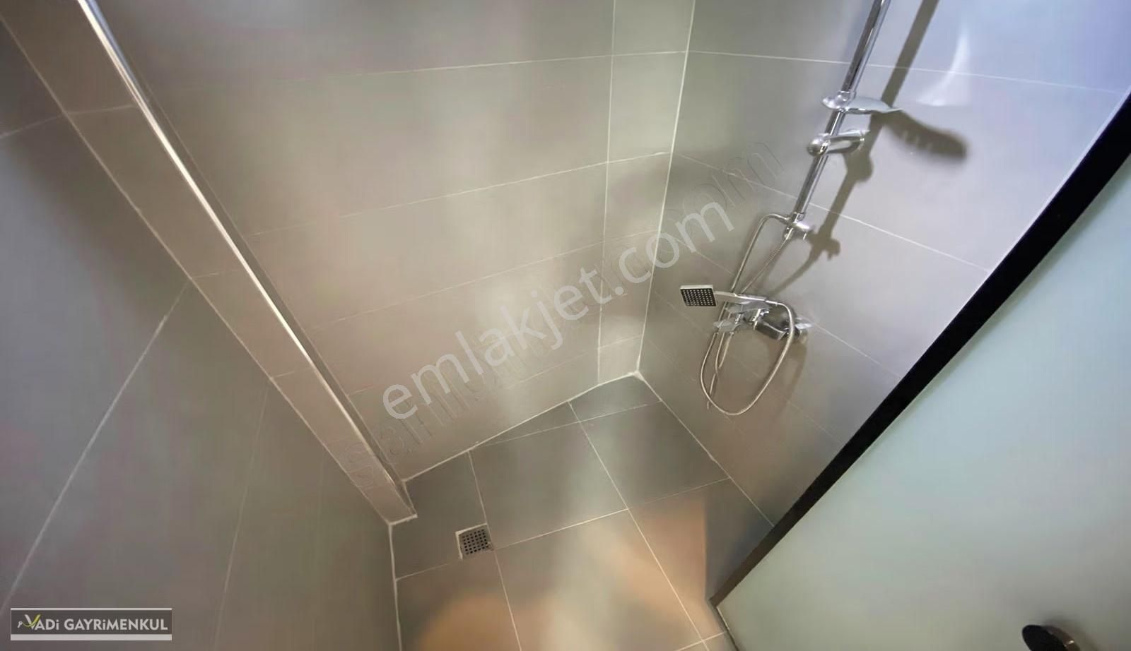 Vadi'den Karakaya'da Bulvar Yakını-lüks-e.banyolu-geniş 3+1 ! - Görsel 15