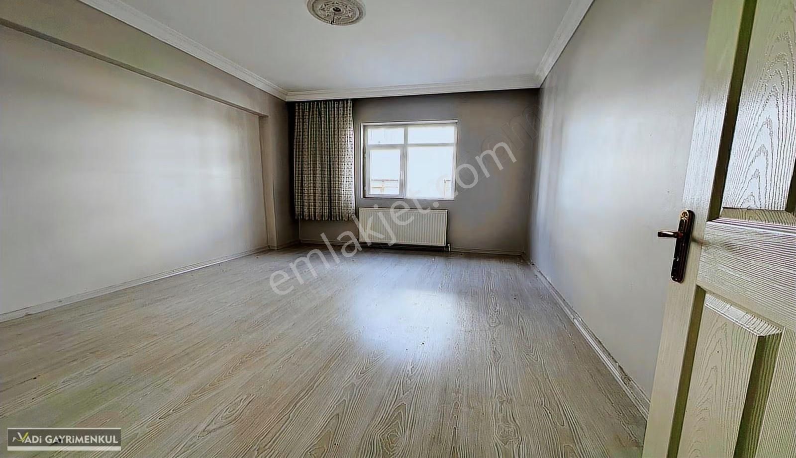 Vadi'den Bağlum Merkeze Yakın-geniş Kullanım Alanlı-kiralık 3+1! - Görsel 24