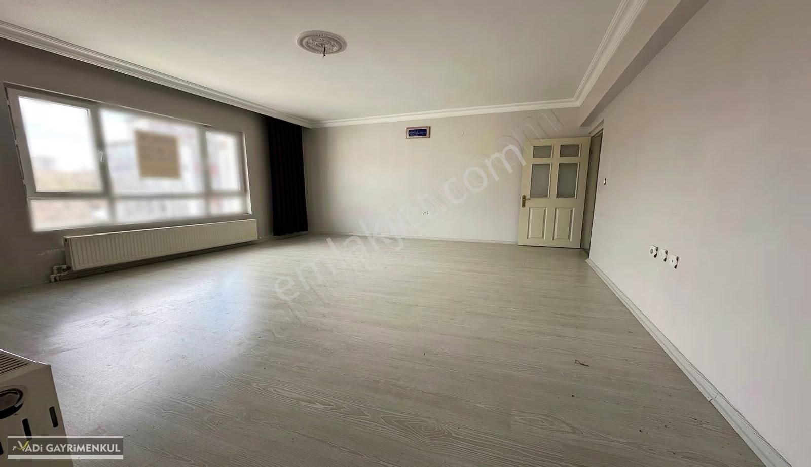 Vadi'den Bağlum Merkeze Yakın-geniş Kullanım Alanlı-kiralık 3+1! - Görsel 22