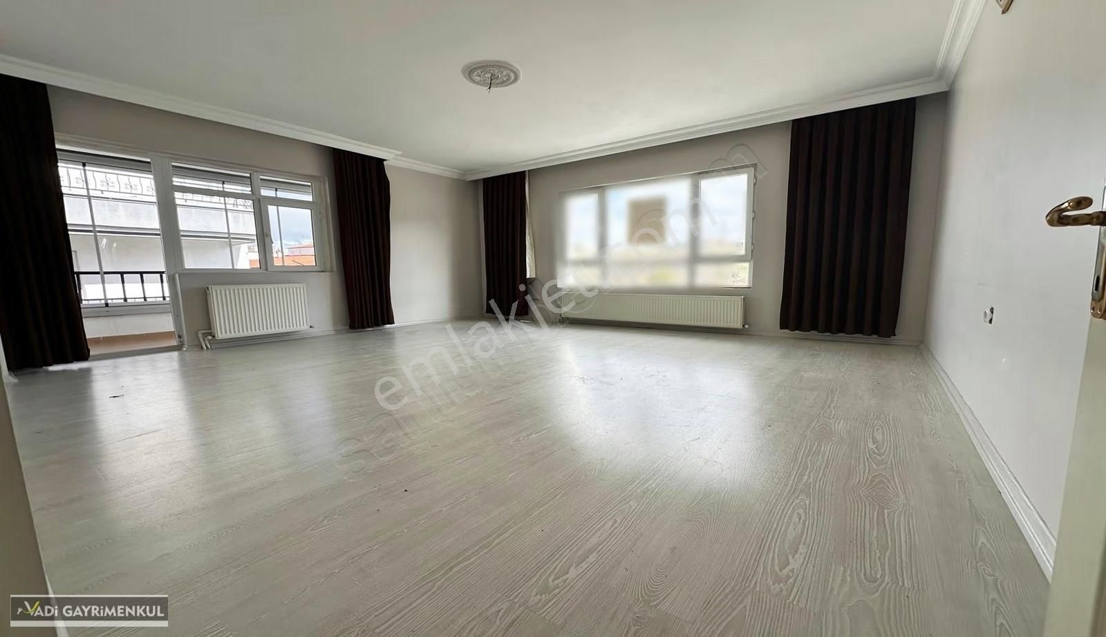 Vadi'den Bağlum Merkeze Yakın-geniş Kullanım Alanlı-kiralık 3+1! - Görsel 11