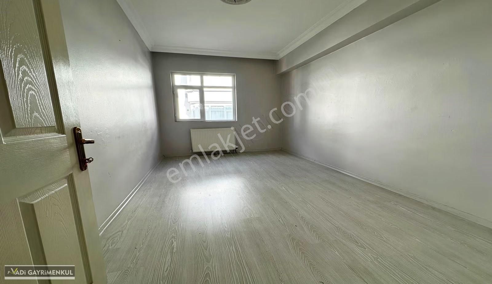 Vadi'den Bağlum Merkeze Yakın-geniş Kullanım Alanlı-kiralık 3+1! - Görsel 6