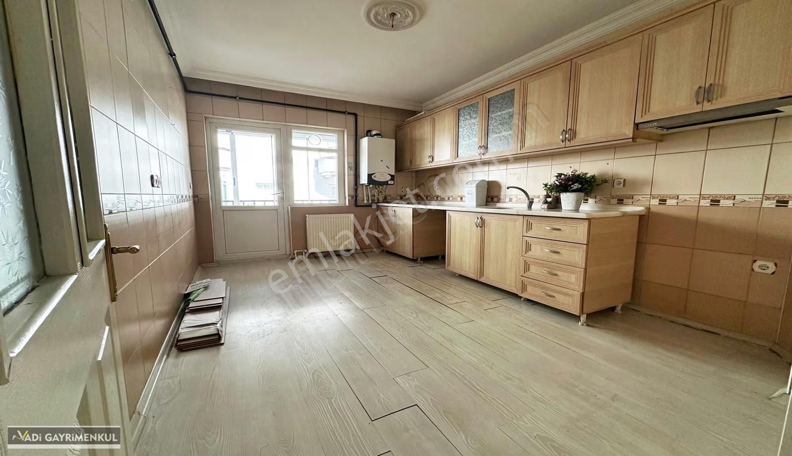 Vadi'den Bağlum Merkeze Yakın-geniş Kullanım Alanlı-kiralık 3+1! - Görsel 31