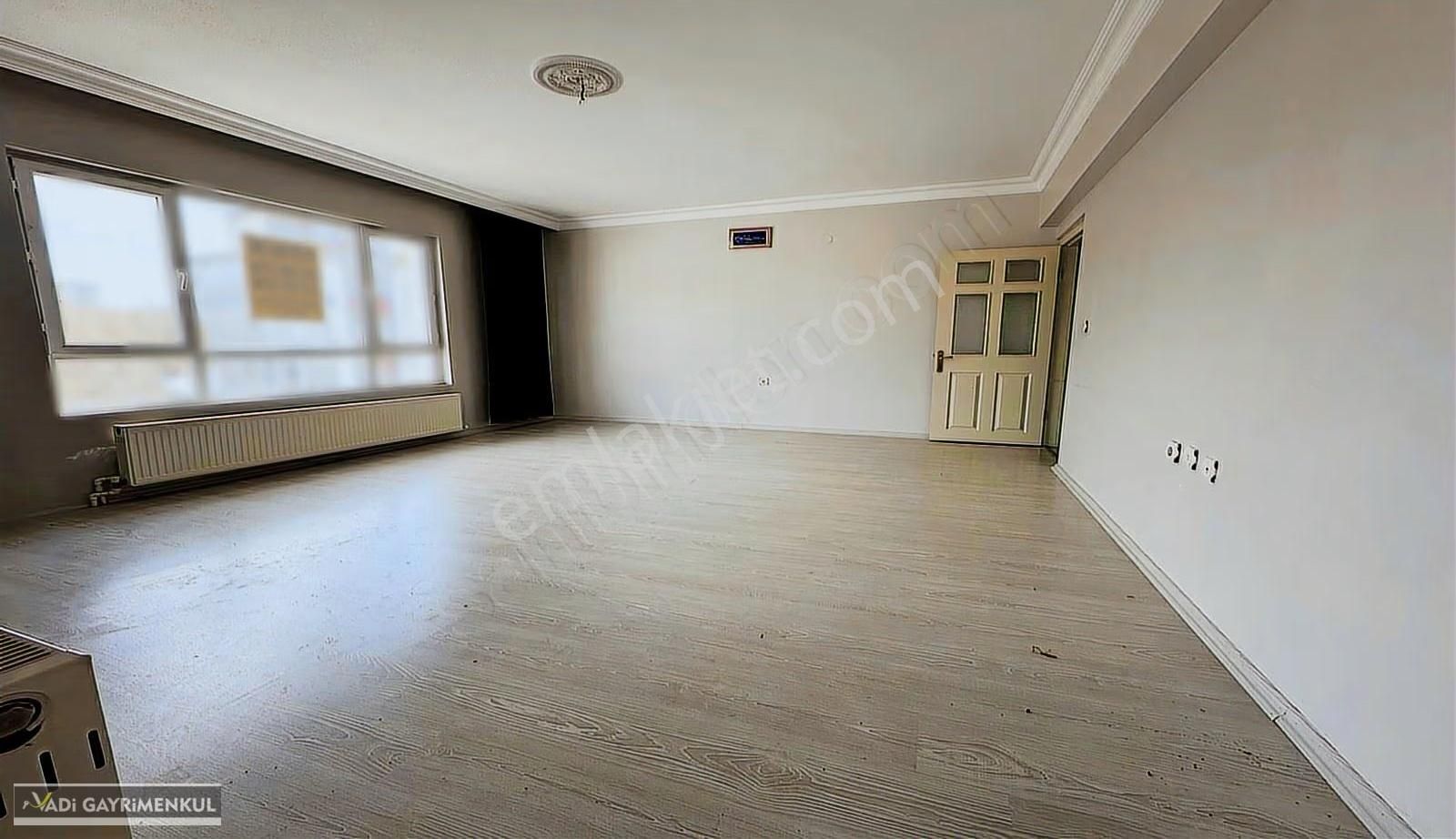 Vadi'den Bağlum Merkeze Yakın-geniş Kullanım Alanlı-kiralık 3+1! - Görsel 26