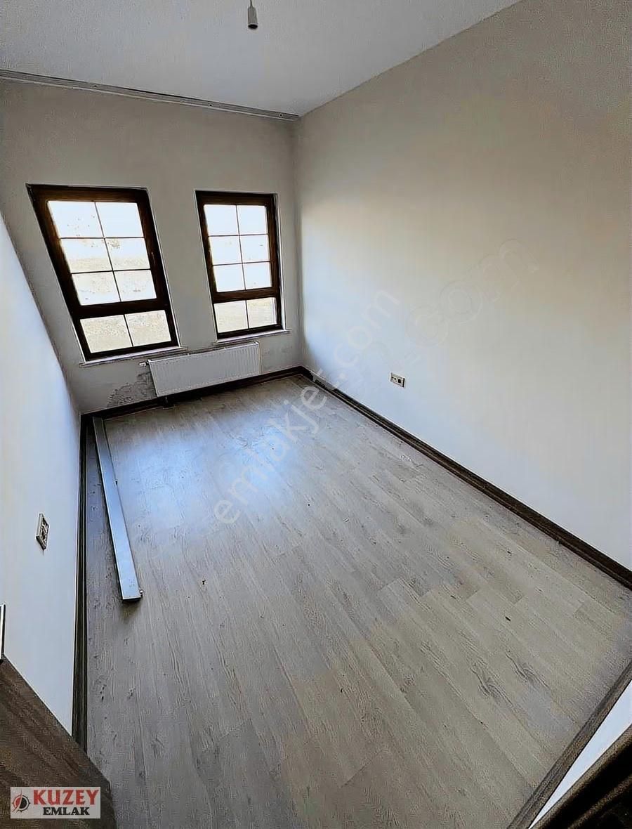 Kuzey Emlaktan Yakacık Tokide 3+1 Kiralık Daire - Görsel 20