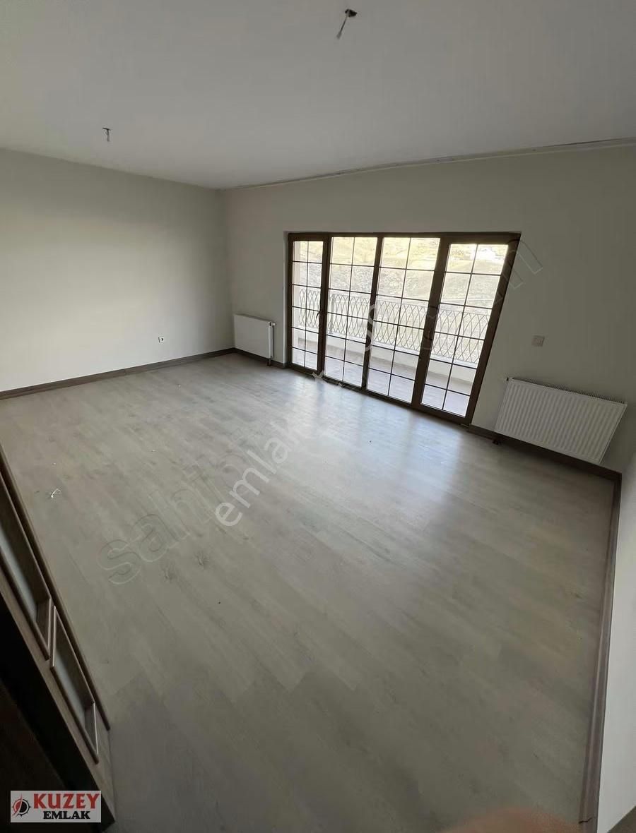 Kuzey Emlaktan Yakacık Tokide 3+1 Kiralık Daire - Görsel 13