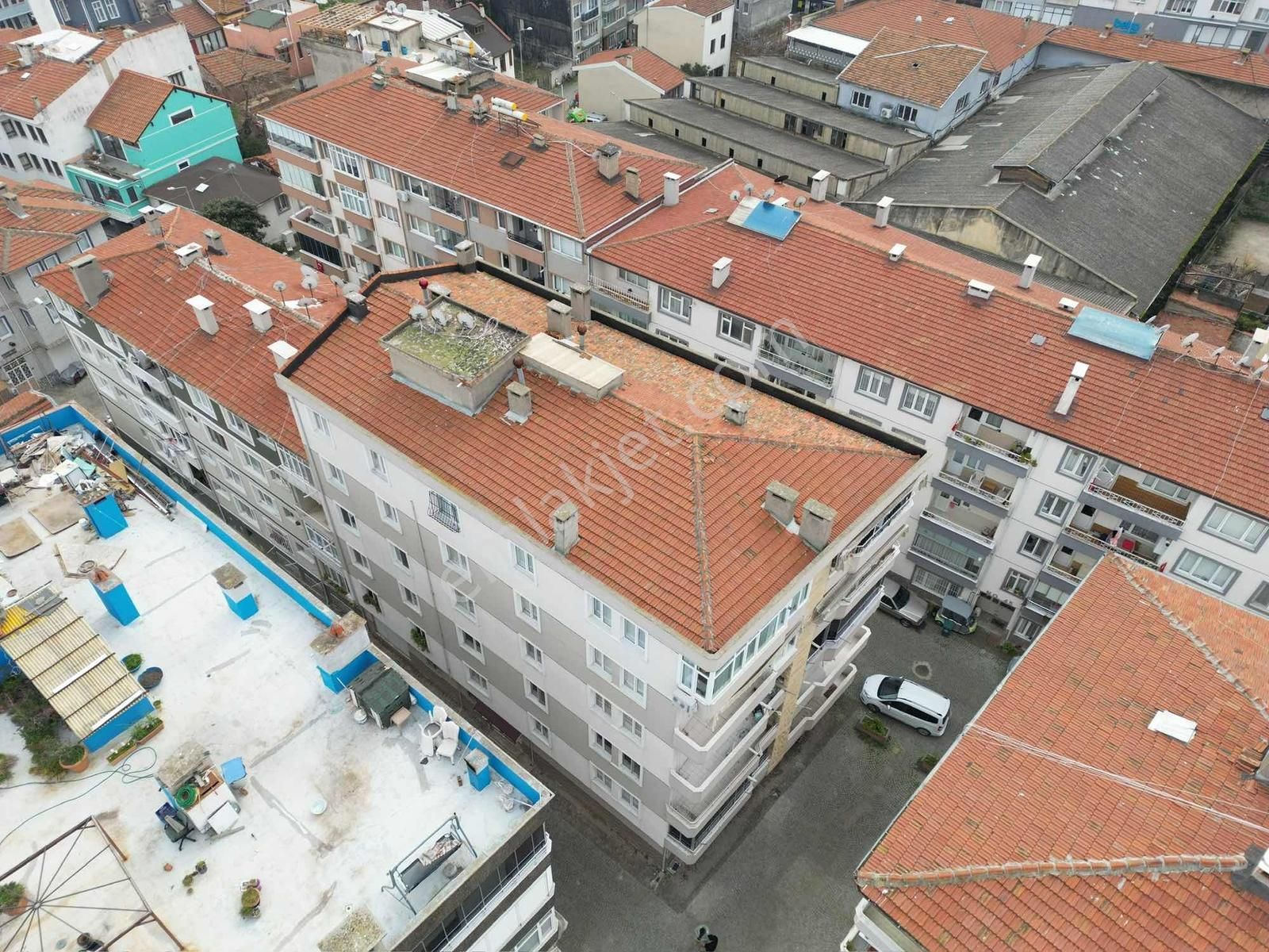 Pw Plus 'tan Halitpaşa 'da Denize 80 Metre Mesafede 2+1 Daire