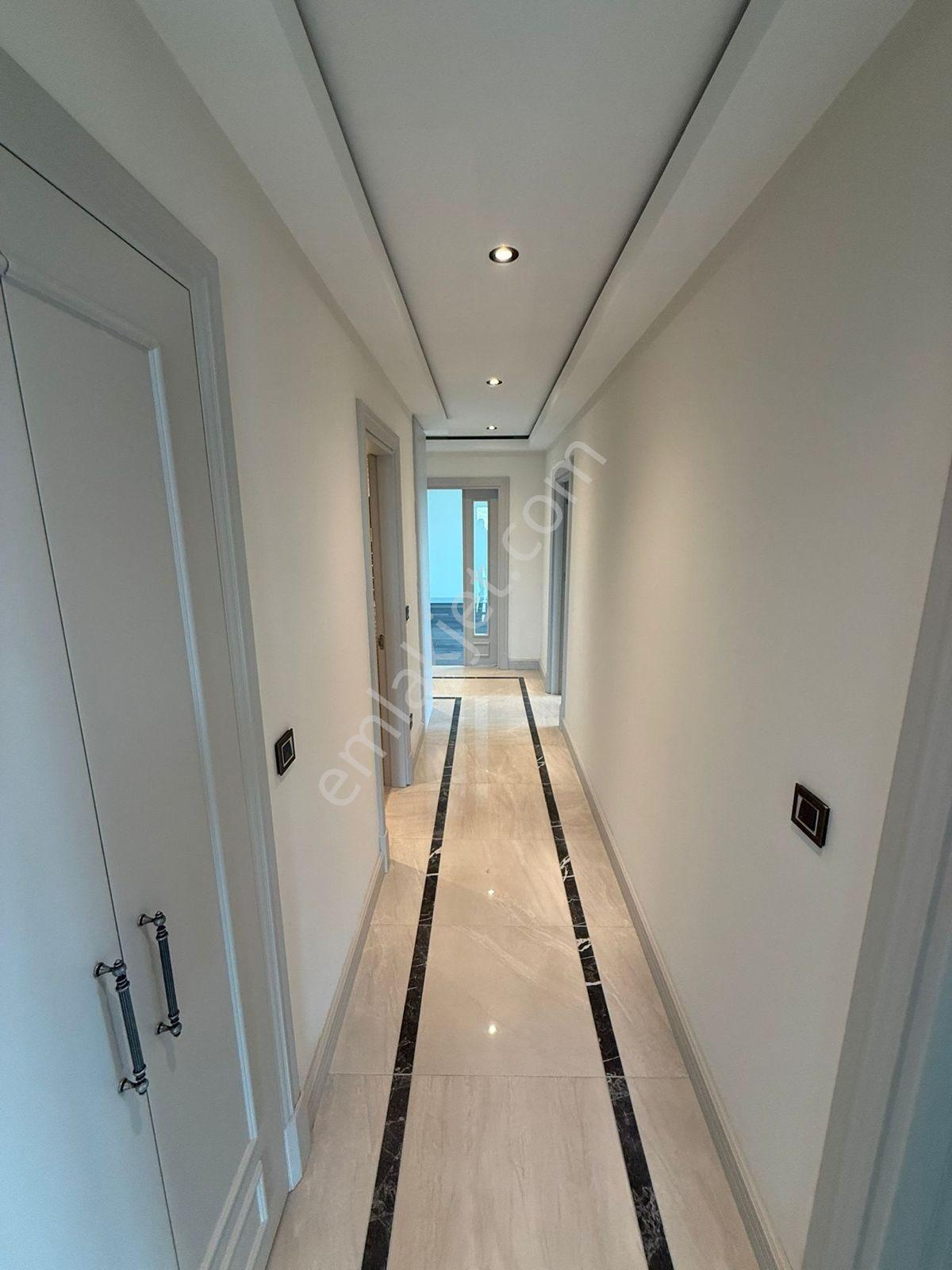 İstanbul’un Prestijli Projesinde Lüks Daire*роскошная Квартира В Престижном Морском Проекте Стамбула - Görsel 10
