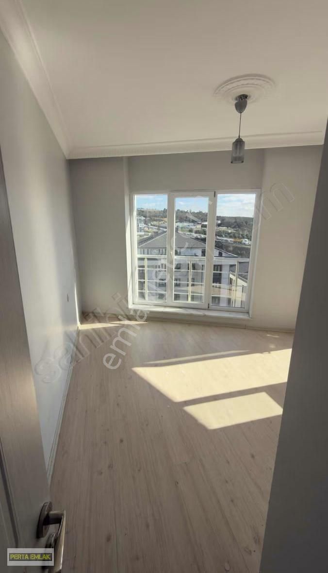 Arnavutköy Kiralık Daire 2+1 Ara Kat - Görsel 12