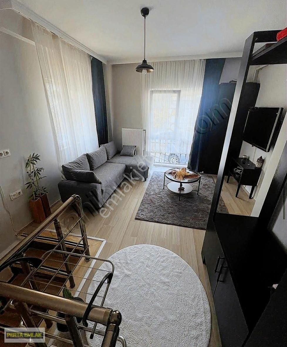 Değirmenaltı Mahallesi 1+1 Ayrı Mutfaklı Eşyalı Çift Banyo Wc'li